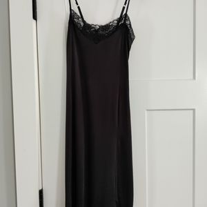 Women's black slip